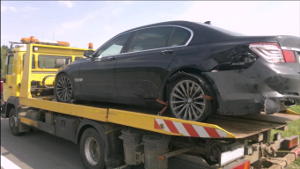 Фото срочной эвакуации легкового авто после аварии