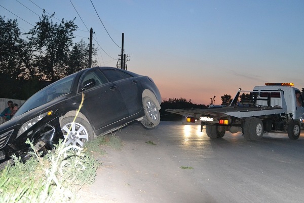 Эвакуация автомобиля из кювета в Красном Яре