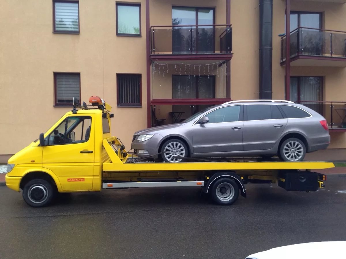 Фото эвакуатора компании &laquo;ЭвакауторПрофи&raquo;